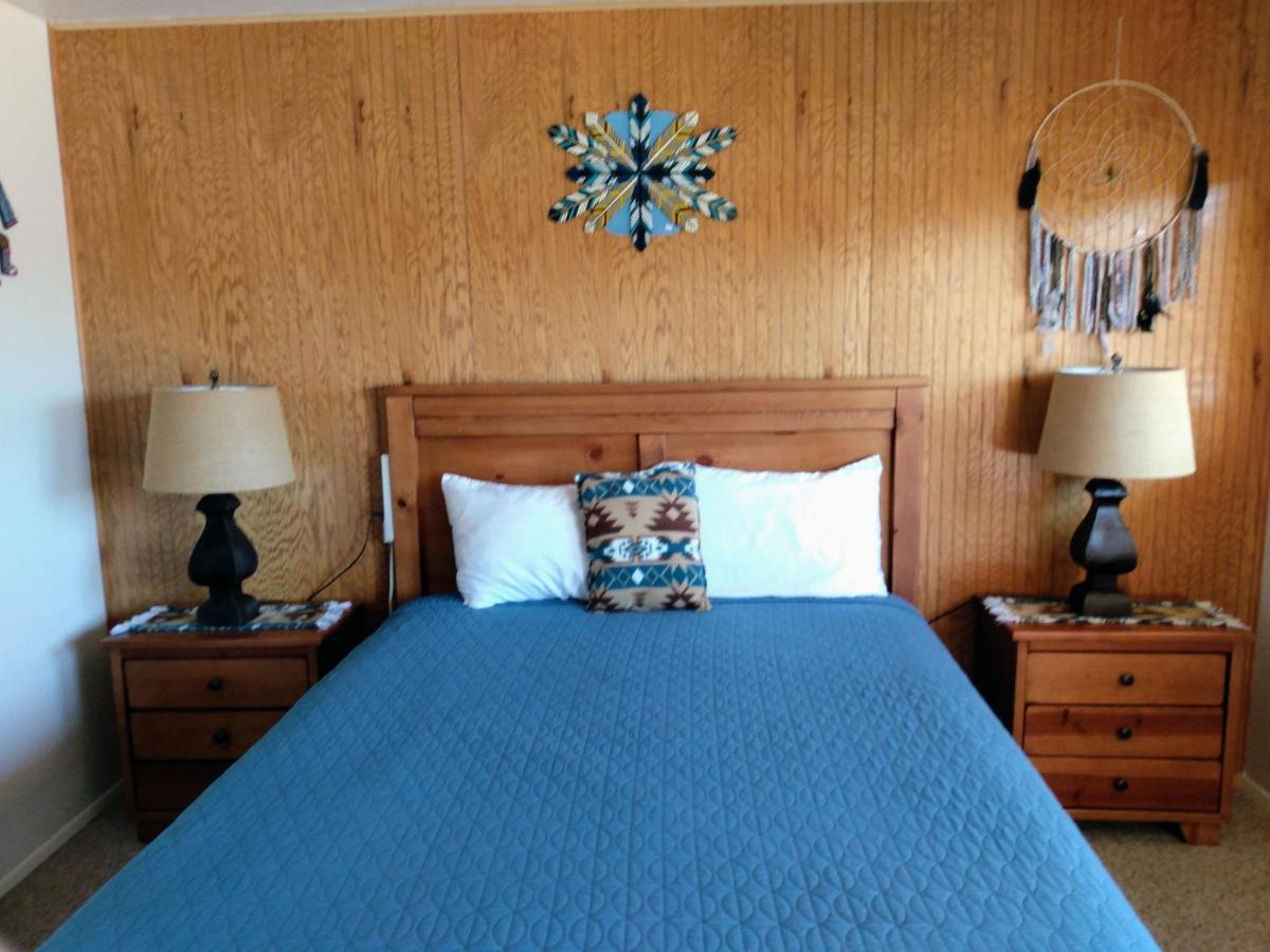 Mokee Motel Блаф Екстериор снимка