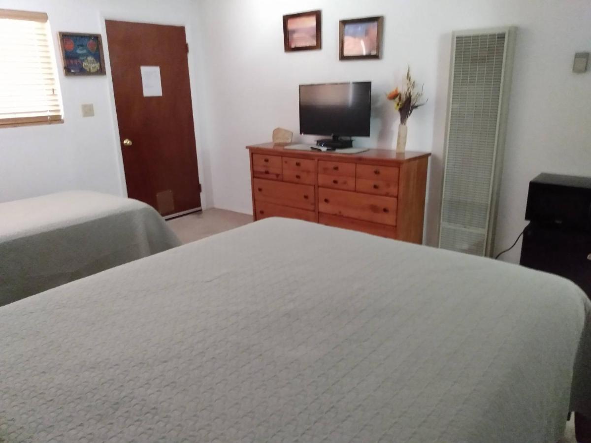 Mokee Motel Блаф Екстериор снимка