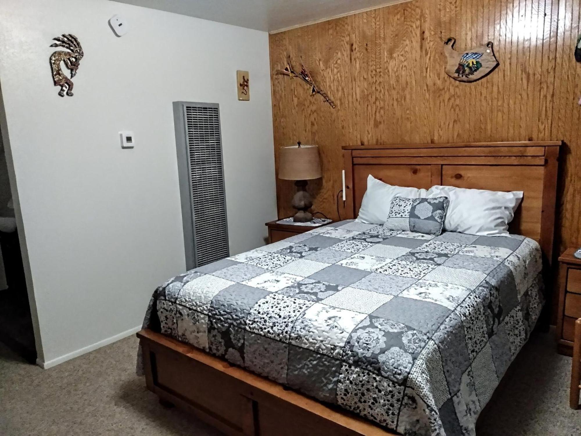 Mokee Motel Блаф Екстериор снимка