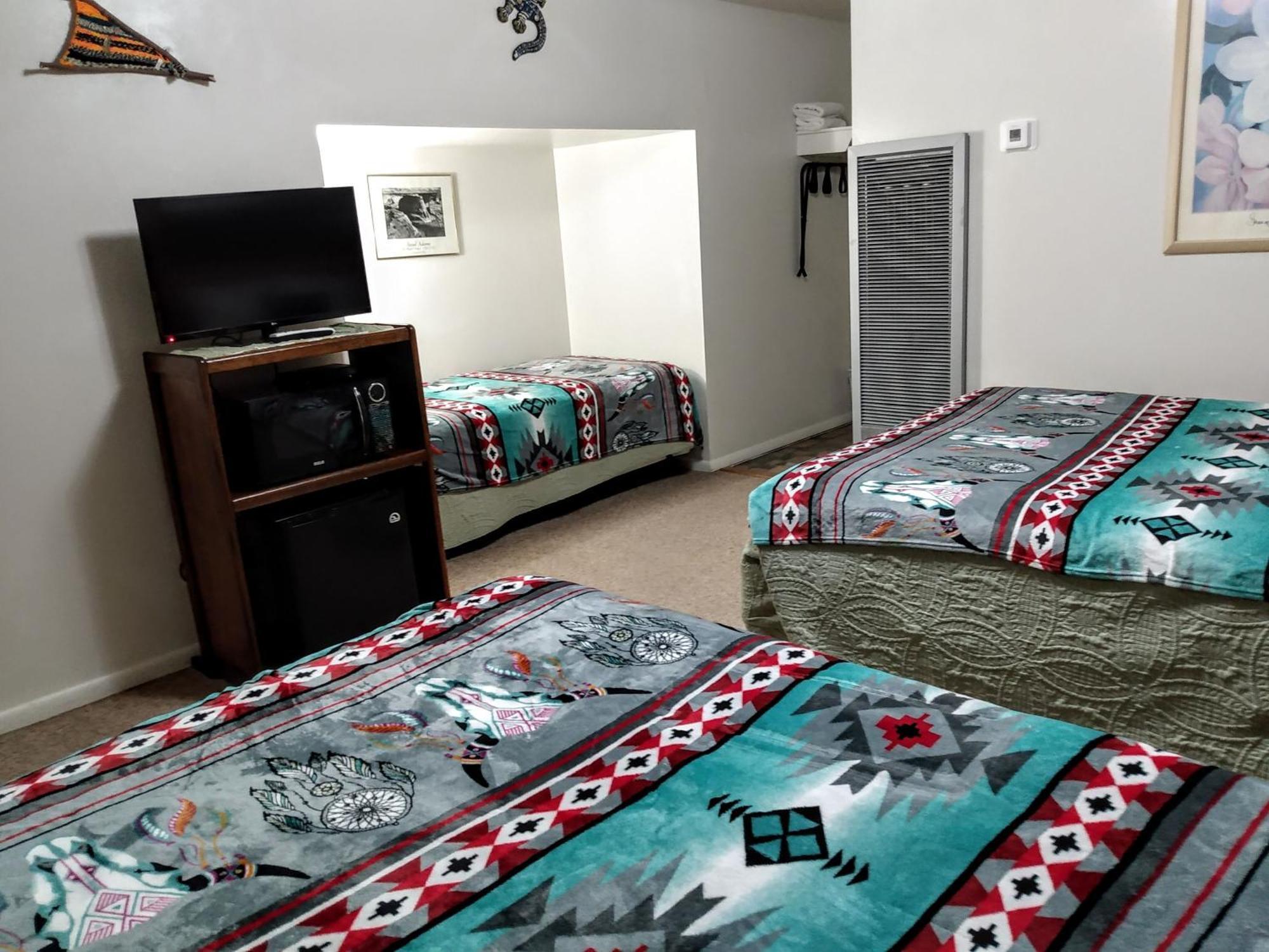 Mokee Motel Блаф Екстериор снимка
